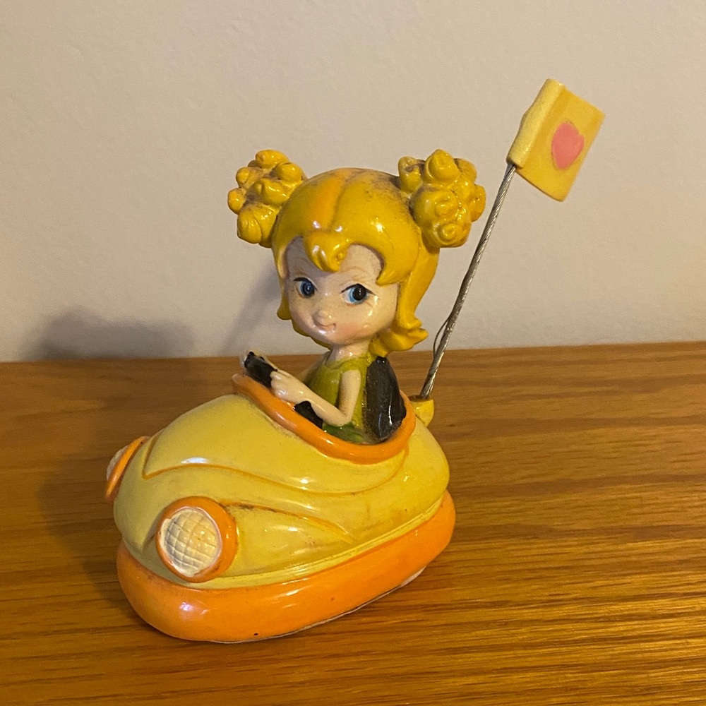 1990’s Bumper Car Polystone Tweeny Cars Figurine